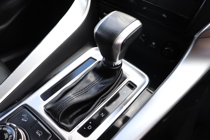 2017 Mitsubishi Pajero Sport Exceed