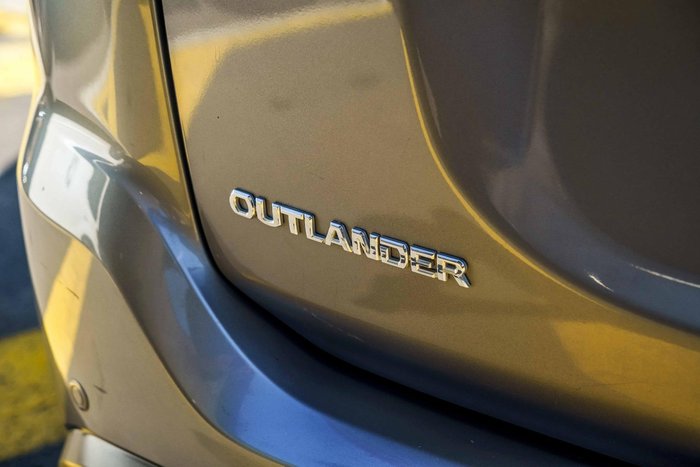 2016 Mitsubishi Outlander XLS