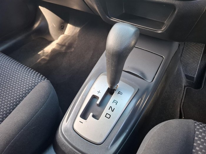 2006 Mitsubishi Lancer ES CH MY06 White