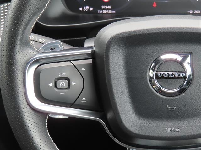 2018 Volvo XC40 T5 R-Design