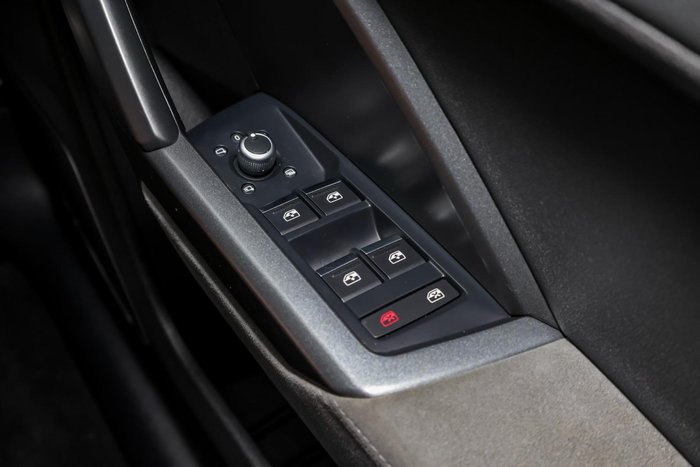 2020 Audi Q3 40 TFSI S line