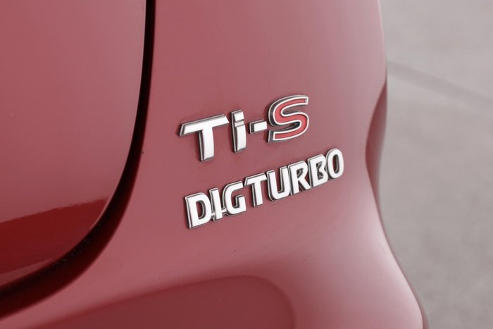 2015 Nissan JUKE Ti-S