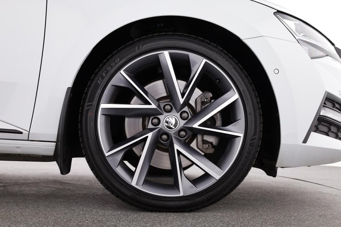 2022 SKODA Superb