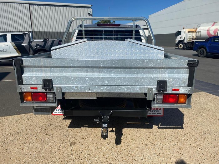 2019 Nissan Navara RX