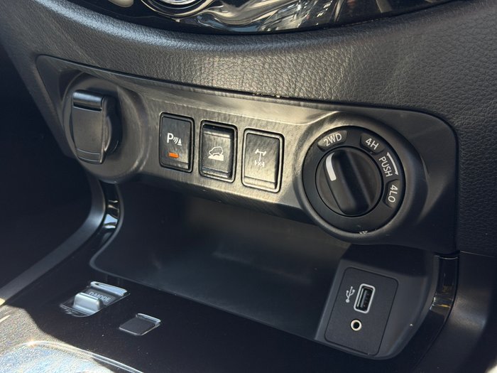 2021 Nissan Navara PRO-4X