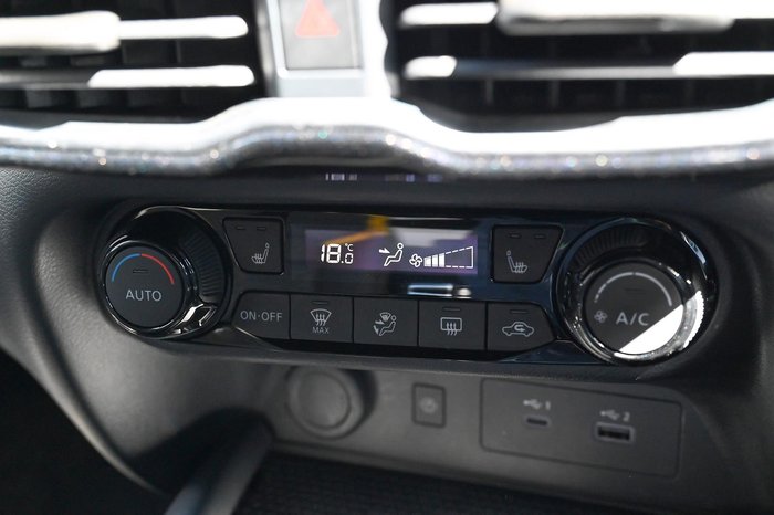 2024 Nissan JUKE ST+