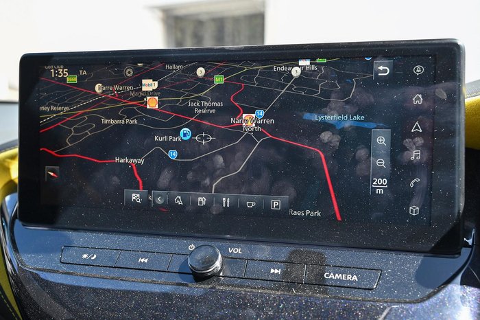 2024 Nissan JUKE ST+