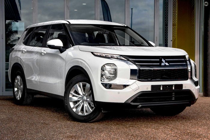 2025 Mitsubishi Outlander ES