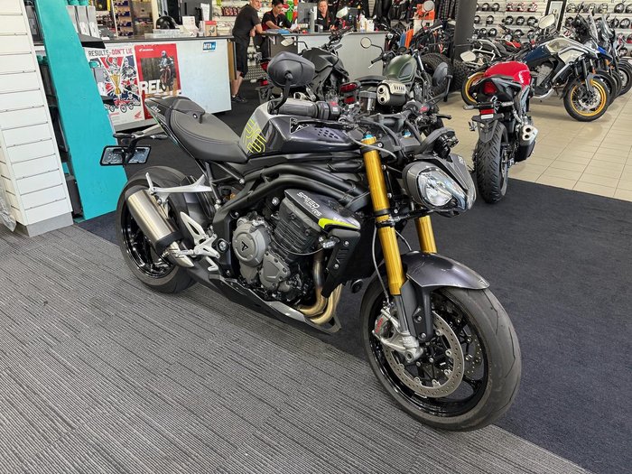 2025 Triumph Speed Triple RS 1200 Speed Triple Silver