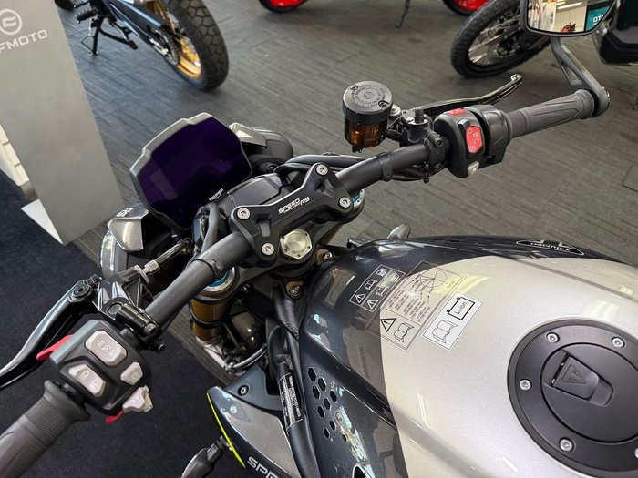 2025 Triumph Speed Triple RS 1200 Speed Triple Silver