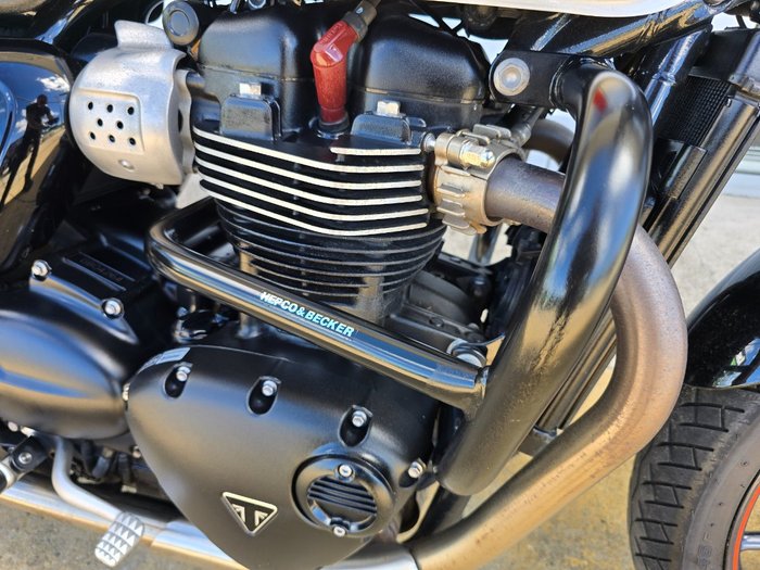 2017 Triumph STREET TWIN silver