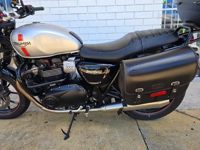 2017 Triumph STREET TWIN silver