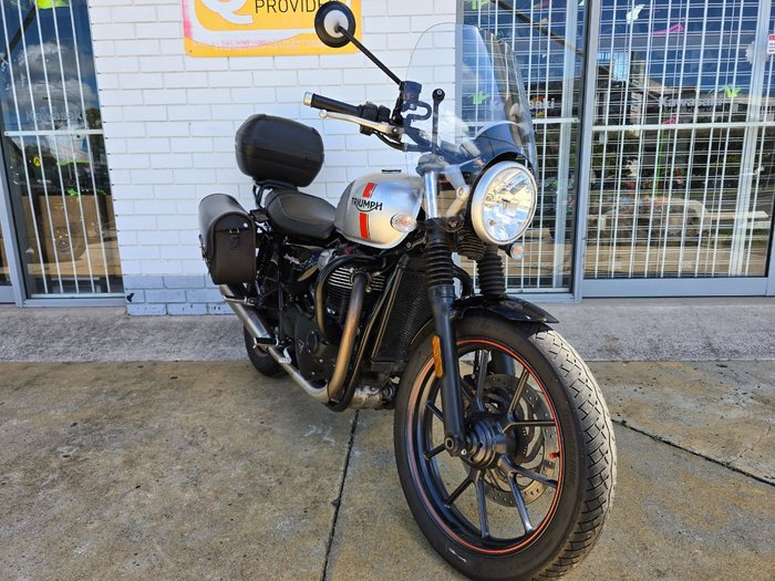 2017 Triumph STREET TWIN silver