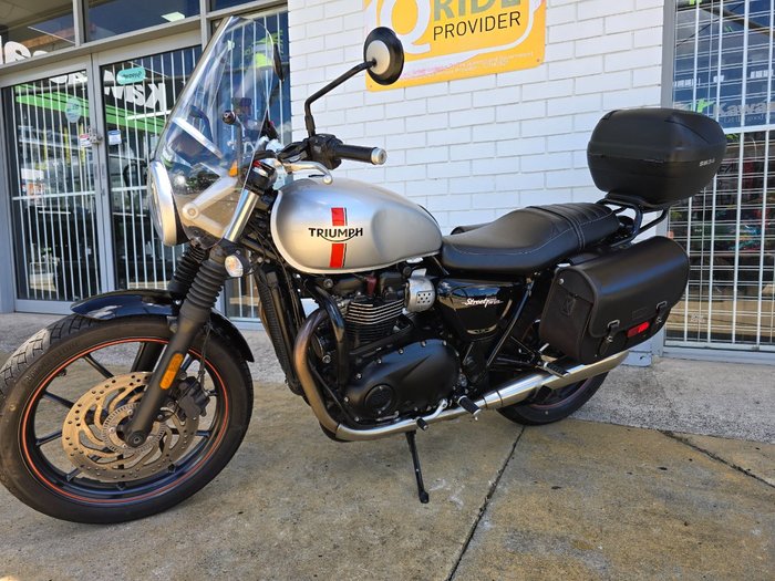 2017 Triumph STREET TWIN silver