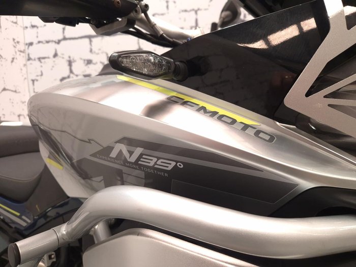 2022 CFMOTO 800MT Touring MT Blue