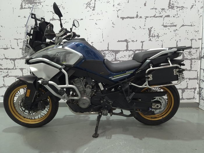 2022 CFMOTO 800MT Touring MT Blue