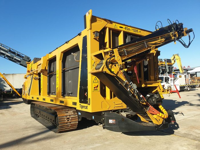 0 Tigercat 6040 Yellow
