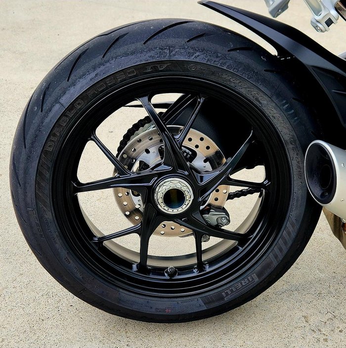 2023 Ducati Streetfighter V2 Streetfighter Red