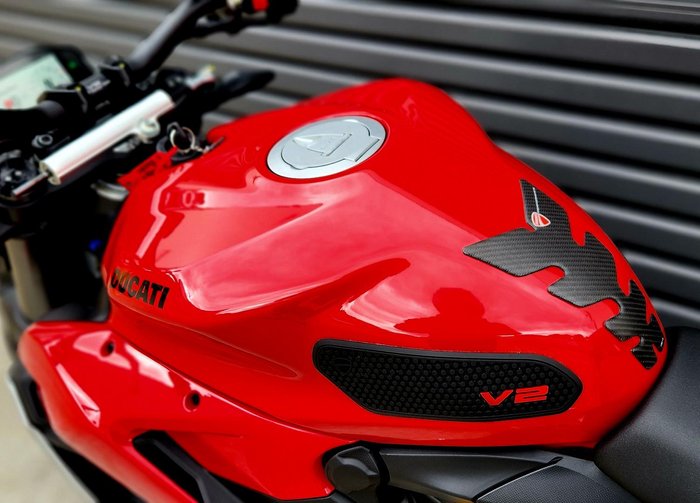 2023 Ducati Streetfighter V2 Streetfighter Red
