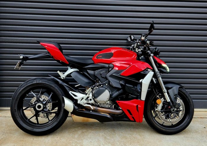 2023 Ducati Streetfighter V2 Streetfighter Red