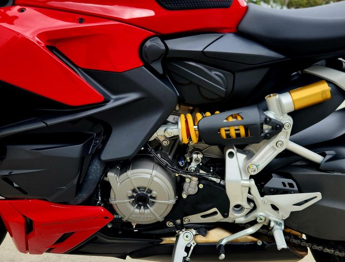 2023 Ducati Streetfighter V2 Streetfighter Red