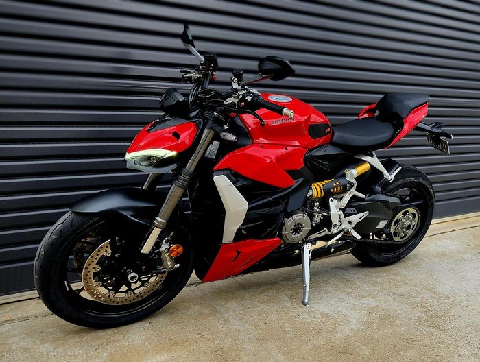 2023 Ducati Streetfighter V2 Streetfighter Red