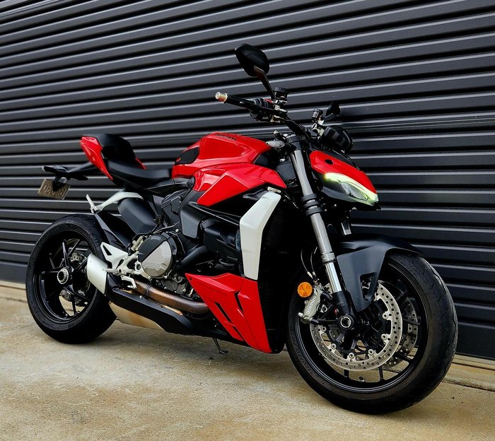 2023 Ducati Streetfighter V2 Streetfighter Red