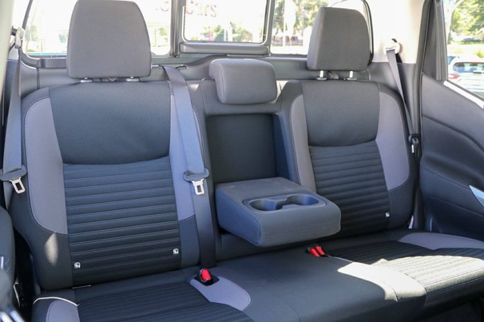 2025 Nissan Navara ST DUAL CAB