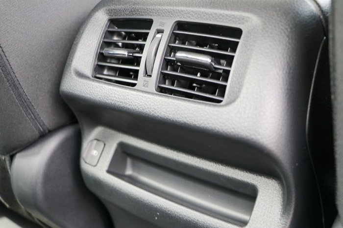 2025 Nissan Navara ST DUAL CAB