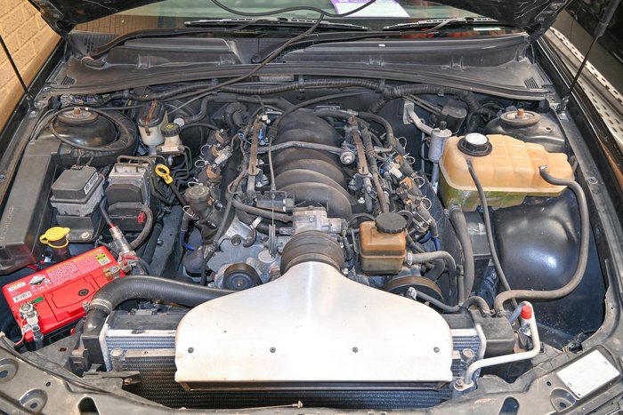 2002 Holden Monaro CV8