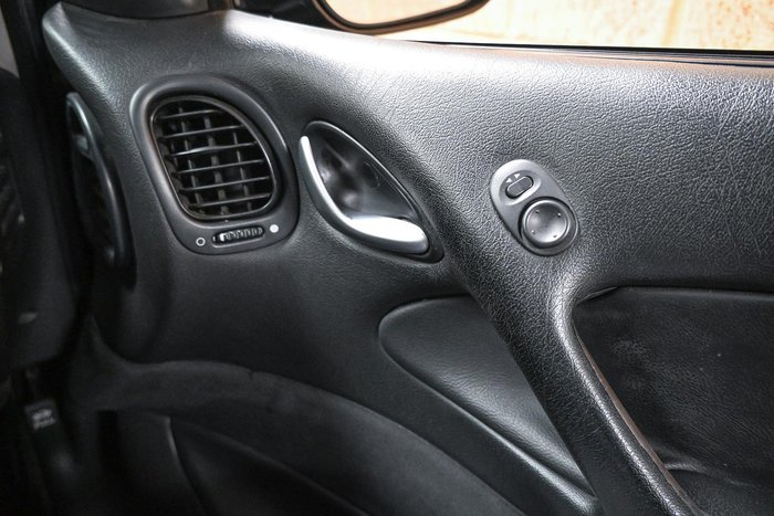 2002 Holden Monaro CV8