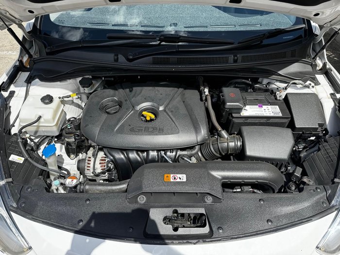 2014 Hyundai i40 Active VF2 Creamy White