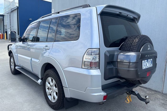 2013 Mitsubishi Pajero GLX-R