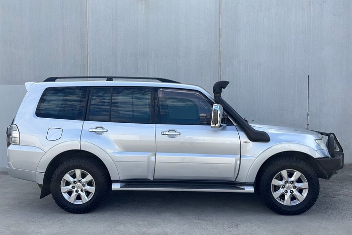 2013 Mitsubishi Pajero GLX-R