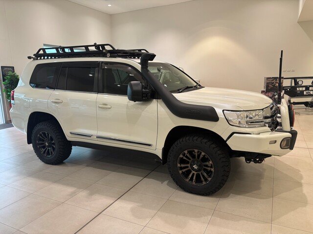 2020 Toyota LANDCRUISER