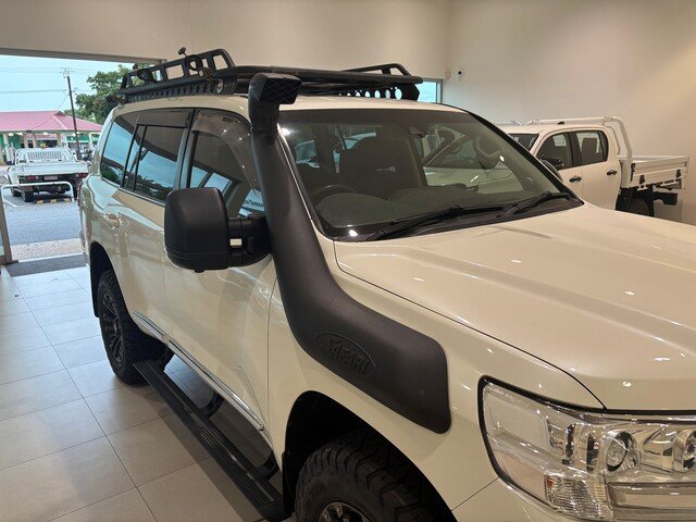 2020 Toyota LANDCRUISER LC200 4.5L T/D A/T Sahara 7 Seat (Beige Trim)