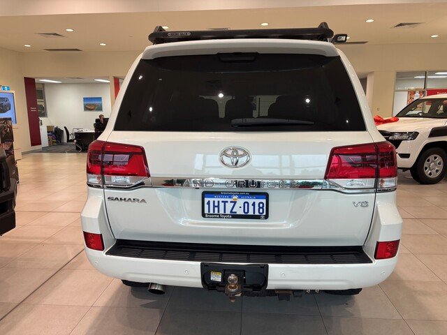 2020 Toyota LANDCRUISER LC200 4.5L T/D A/T Sahara 7 Seat (Beige Trim)