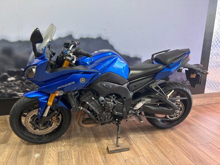 2011 Yamaha FZ8S BLUE