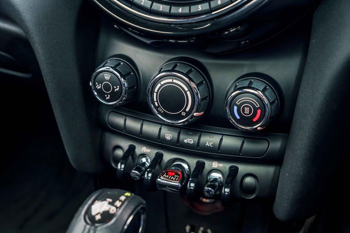 2017 MINI Hatch Cooper