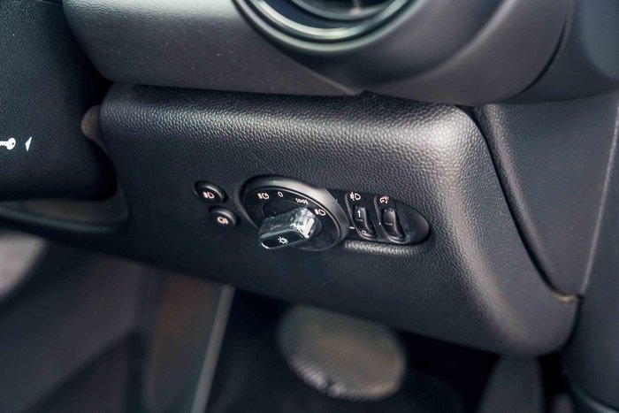 2017 MINI Hatch Cooper