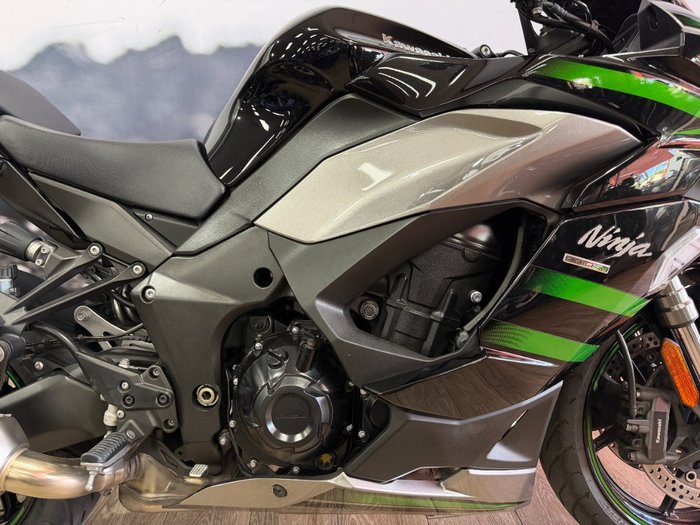 2020 Kawasaki NINJA 1000SX GREEN