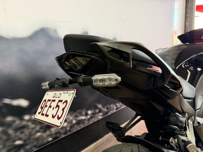 2020 Kawasaki NINJA 1000SX GREEN