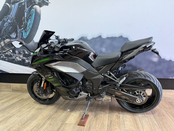 2020 Kawasaki NINJA 1000SX GREEN