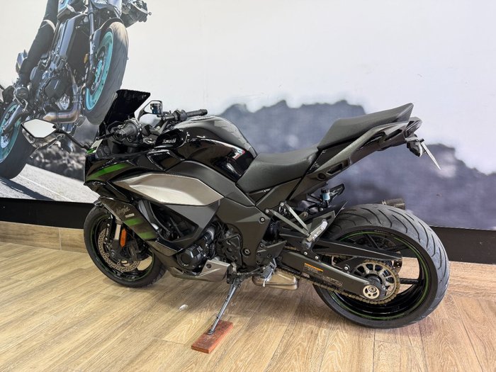 2020 Kawasaki NINJA 1000SX GREEN