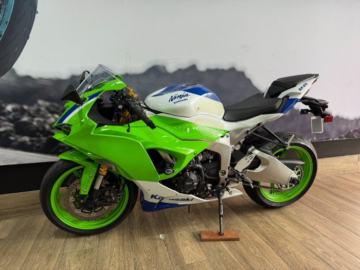 2024 Kawasaki 2024 Kawasaki 636CC NINJA ZX-6R 40th ANNIVERSARY EDITION GREEN