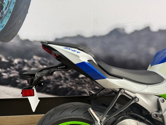 2024 Kawasaki 2024 Kawasaki 636CC NINJA ZX-6R 40th ANNIVERSARY EDITION GREEN