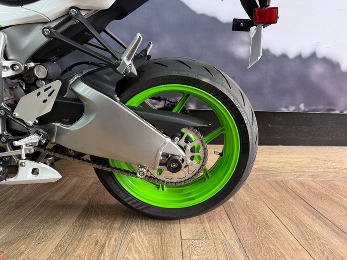 2024 Kawasaki 2024 Kawasaki 636CC NINJA ZX-6R 40th ANNIVERSARY EDITION GREEN