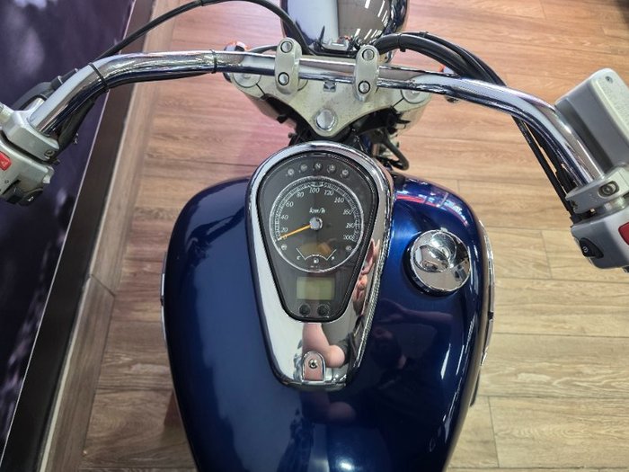 2009 Suzuki VL800 (BOULEVARD C50) BLUE