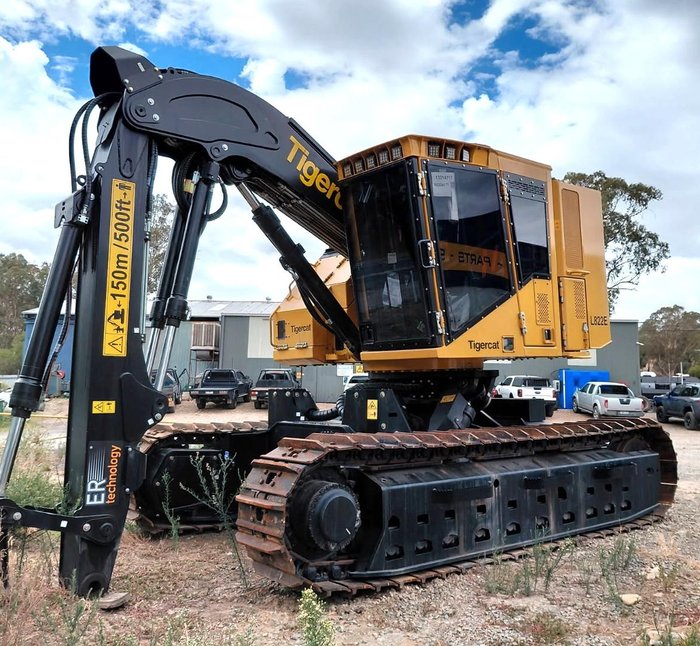 0 Tigercat L822E Yellow