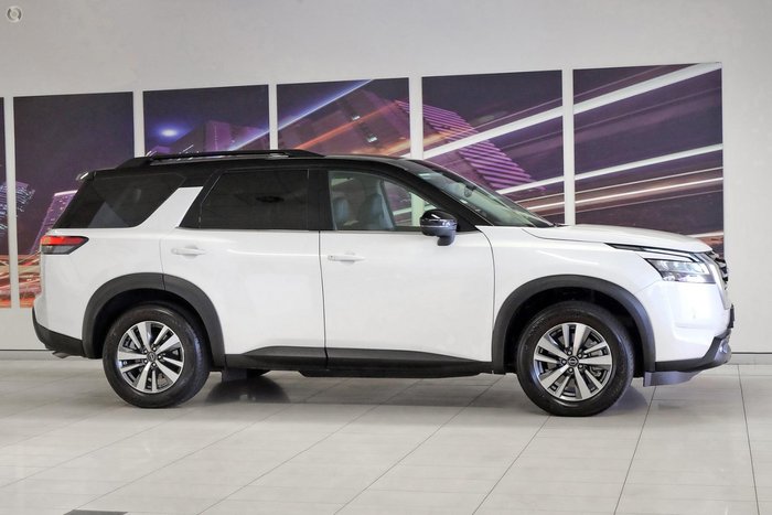 2024 Nissan Pathfinder Ti